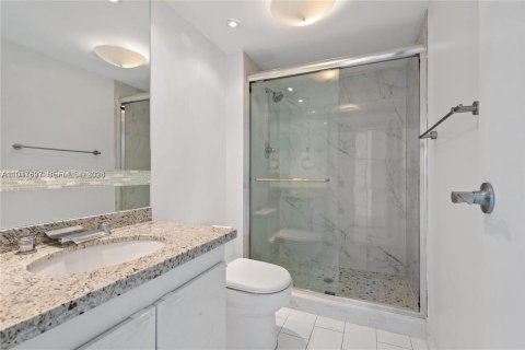 Снять в аренду кондоминиум в Авентура, Флорида 2 спальни, 121.98м2, № 2003783 - фото 12