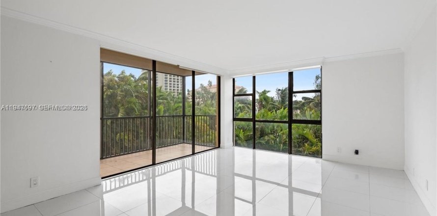 Кондоминиум с 2 спальнями в Авентура, Флорида № 2003783