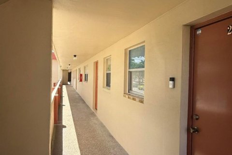 Copropriété à vendre à Sunrise, Floride: 2 chambres, 78.97 m2 № 2084212 - photo 11