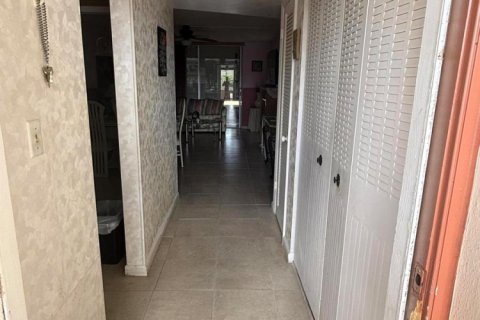 Copropriété à vendre à Sunrise, Floride: 2 chambres, 78.97 m2 № 2084212 - photo 13
