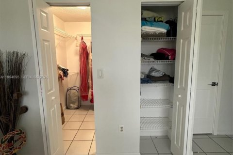 Condominio en venta en Miami, Florida, 2 dormitorios, 80.08 m2 № 2153352 - foto 15