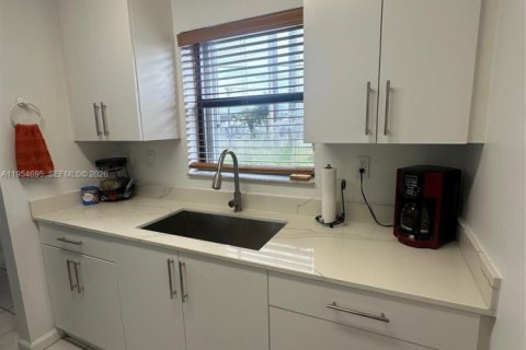 Condominio en venta en Miami, Florida, 2 dormitorios, 80.08 m2 № 2153352 - foto 5