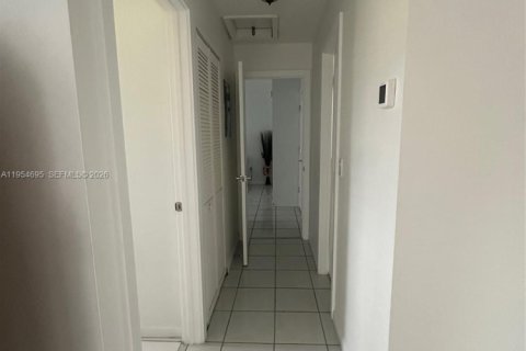 Condominio en venta en Miami, Florida, 2 dormitorios, 80.08 m2 № 2153352 - foto 19