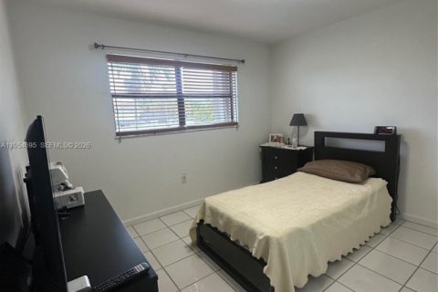 Condominio en venta en Miami, Florida, 2 dormitorios, 80.08 m2 № 2153352 - foto 10