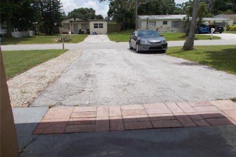 Casa en alquiler en Pinellas Park, Florida, 3 dormitorios, 76.64 m2 № 1879185 - foto 4