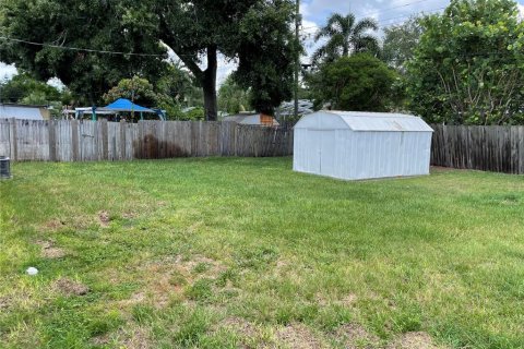 Casa en alquiler en Pinellas Park, Florida, 3 dormitorios, 76.64 m2 № 1879185 - foto 6