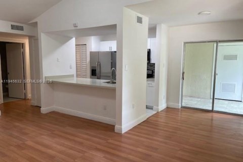 Купить кондоминиум в Майами, Флорида 2 спальни, 101.54м2, № 2003187 - фото 3