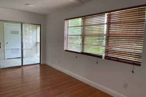 Купить кондоминиум в Майами, Флорида 2 спальни, 101.54м2, № 2003187 - фото 4