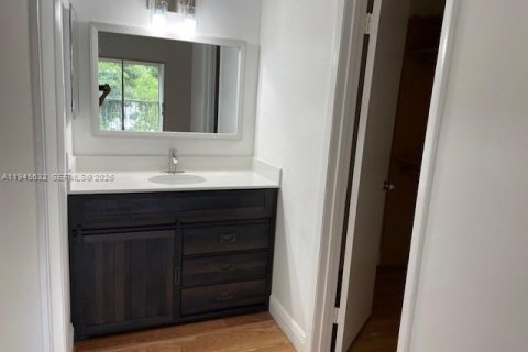 Купить кондоминиум в Майами, Флорида 2 спальни, 101.54м2, № 2003187 - фото 16