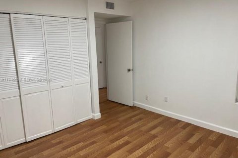 Купить кондоминиум в Майами, Флорида 2 спальни, 101.54м2, № 2003187 - фото 18