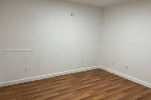 Купить кондоминиум в Майами, Флорида 2 спальни, 101.54м2, № 2003187 - фото 17