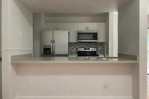 Купить кондоминиум в Майами, Флорида 2 спальни, 101.54м2, № 2003187 - фото 7