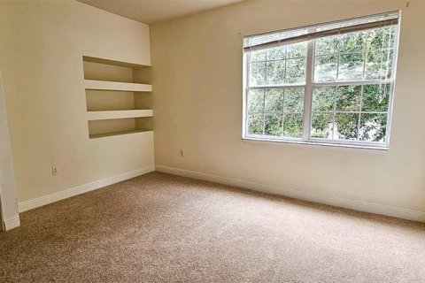 Condo in Winter Garden, Florida, 2 bedrooms  № 2204805 - photo 6
