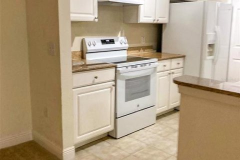 Condo in Winter Garden, Florida, 2 bedrooms  № 2204805 - photo 10