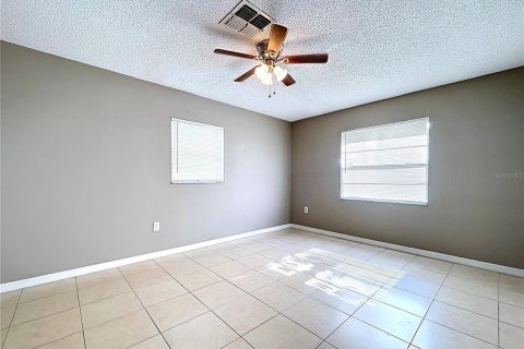 House in Spring Hill, Florida 2 bedrooms, 87.98 sq.m. № 1885924 - photo 24