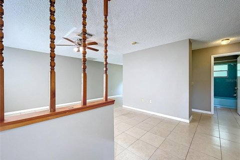 House in Spring Hill, Florida 2 bedrooms, 87.98 sq.m. № 1885924 - photo 10