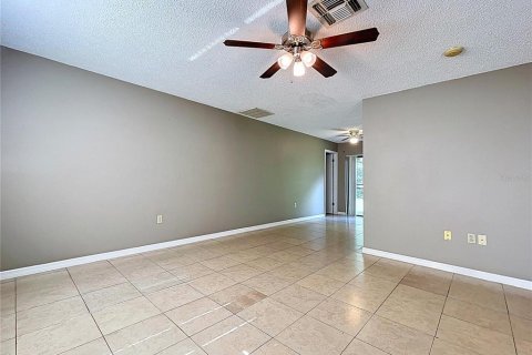 House in Spring Hill, Florida 2 bedrooms, 87.98 sq.m. № 1885924 - photo 8