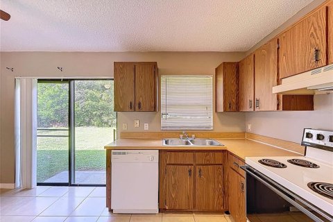 House in Spring Hill, Florida 2 bedrooms, 87.98 sq.m. № 1885924 - photo 14