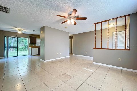 House in Spring Hill, Florida 2 bedrooms, 87.98 sq.m. № 1885924 - photo 3