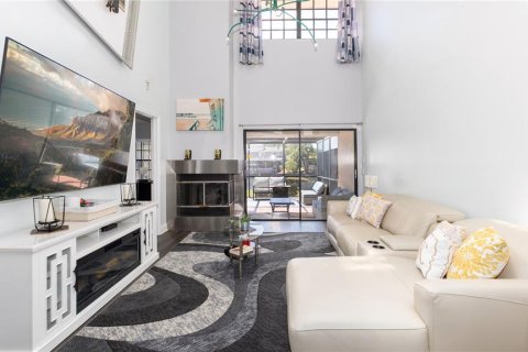 Touwnhouse à vendre à Tampa, Floride: 3 chambres, 130.25 m2 № 2094348 - photo 12