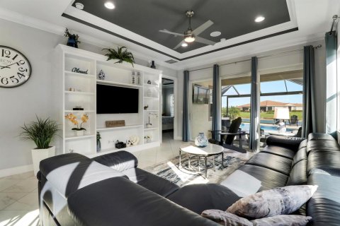 House in Port St. Lucie, Florida 3 bedrooms, 152.92 sq.m. № 2082983 - photo 17