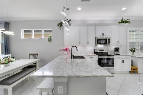 House in Port St. Lucie, Florida 3 bedrooms, 152.92 sq.m. № 2082983 - photo 8