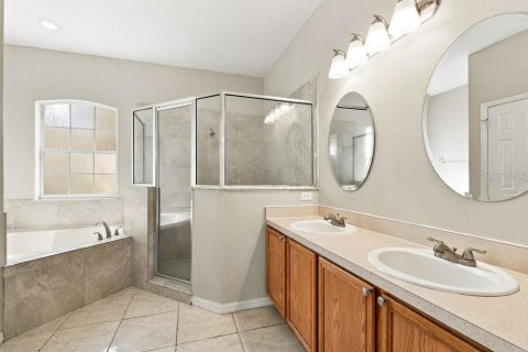 House in Kissimmee, Florida 3 bedrooms, 186.92 sq.m. № 2391009 - photo 12