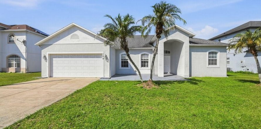 House in Kissimmee, Florida 3 bedrooms, 186.92 sq.m. № 2391009