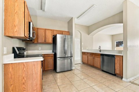 House in Kissimmee, Florida 3 bedrooms, 186.92 sq.m. № 2391009 - photo 8