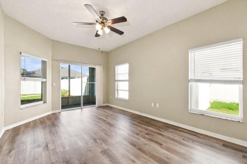 House in Kissimmee, Florida 3 bedrooms, 186.92 sq.m. № 2391009 - photo 10