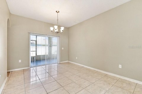 House in Kissimmee, Florida 3 bedrooms, 186.92 sq.m. № 2391009 - photo 6