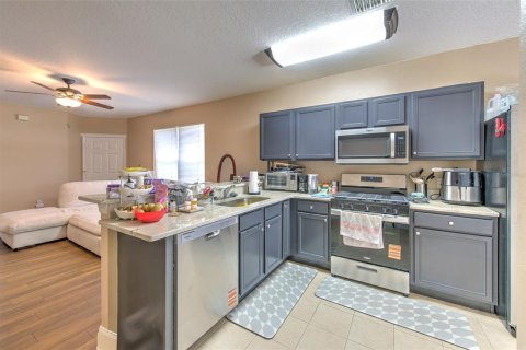 Casa en venta en Fish Hawk, Florida, 4 dormitorios, 115.11 m2 № 2148850 - foto 9