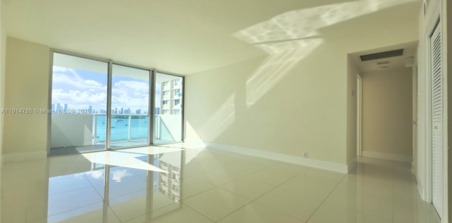 Condo à Miami Beach, Floride, 1 chambre  № 1971259