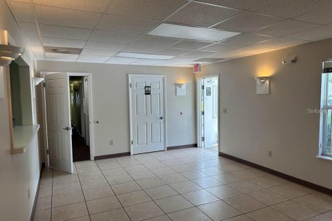 Immobilier commercial à louer à Ocala, Floride: 197.7 m2 № 1786779 - photo 4