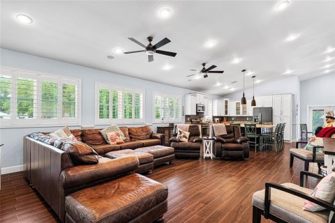 Villa ou maison à louer à Tampa, Floride: 3 chambres, 199.74 m2 № 2101241 - photo 5