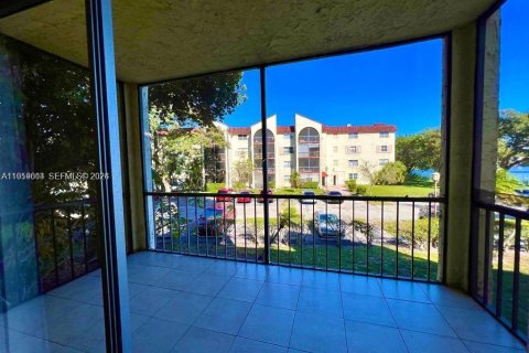 Condo in Lauderhill, Florida, 2 bedrooms № 2019842 - photo 13