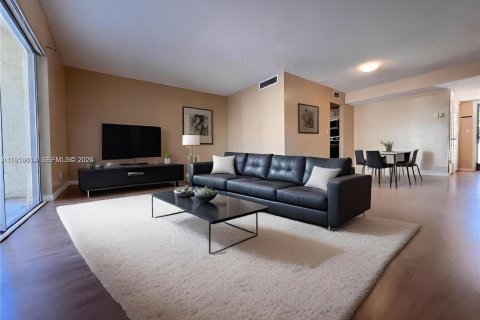 Condo in Lauderhill, Florida, 2 bedrooms  № 2019842