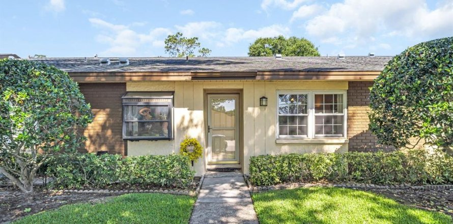 Condo à Palm Harbor, Floride, 2 chambres  № 2201534
