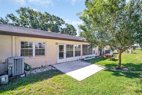 Copropriété à vendre à Palm Harbor, Floride: 2 chambres, 114.27 m2 № 2201534 - photo 24