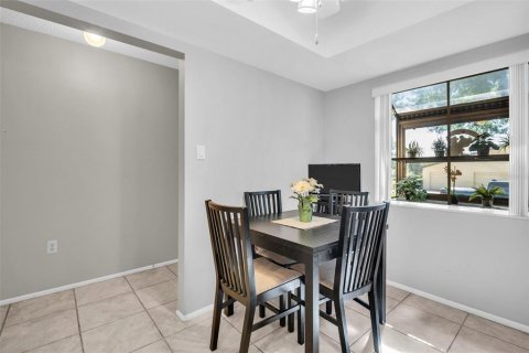 Copropriété à vendre à Palm Harbor, Floride: 2 chambres, 114.27 m2 № 2201534 - photo 4