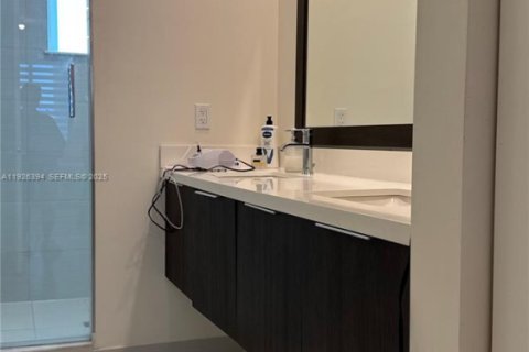 Снять в аренду кондоминиум в Дорал, Флорида 3 спальни, 102.38м2, № 1986346 - фото 20