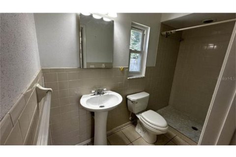 House in Orlando, Florida 4 bedrooms, 134.99 sq.m. № 2291240 - photo 21