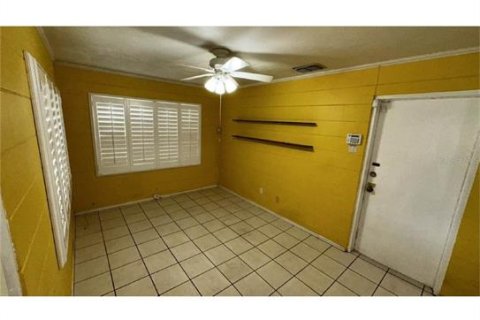 House in Orlando, Florida 4 bedrooms, 134.99 sq.m. № 2291240 - photo 20