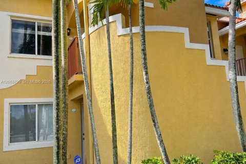 Condo in Pembroke Pines, Florida, 2 bedrooms  № 2275195