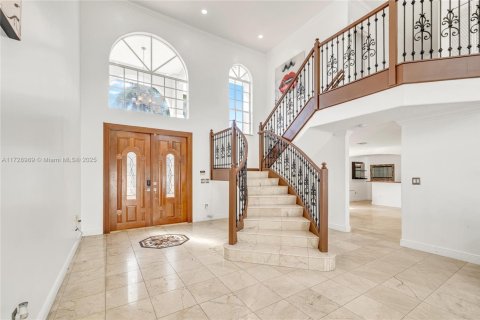 Villa ou maison à vendre à Miami, Floride: 4 chambres, 259.66 m2 № 1479792 - photo 19