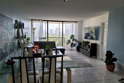 Copropriété à vendre à Aventura, Floride: 2 chambres, 105.72 m2 № 1968527 - photo 4