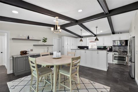 House in Tampa, Florida 3 bedrooms, 189.33 sq.m. № 2202014 - photo 27