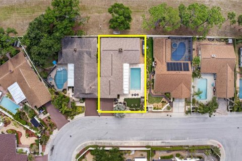 House in Tampa, Florida 3 bedrooms, 189.33 sq.m. № 2202014 - photo 4