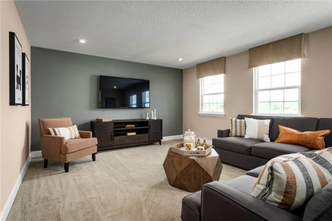 House in Apopka, Florida 4 bedrooms, 268.49 sq.m. № 1802240 - photo 3