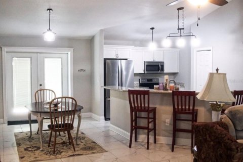 Casa en venta en Bell, Florida, 2 dormitorios, 121.24 m2 № 2196452 - foto 5